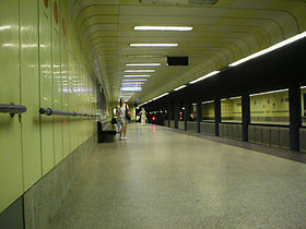 Budapest Metro Ujpest-Kozpont.jpg