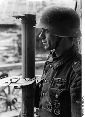 Bundesarchiv Bild 183-J28180, Westfront, bei Metz, Grenadier mit Panzerschreck.jpg