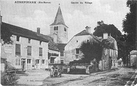 Carte postale ancienne du centre du village
