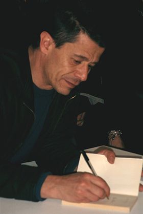 Emmanuel Carrère au Salon du livre de Paris 2007