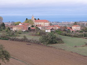 Vue générale du village de Castagnac.