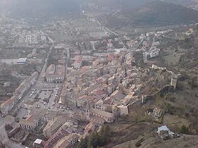 Castellane vue du Roc, ancien site de la ville qui la domine.
