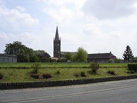 Centre de Caullery et église