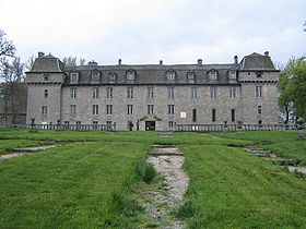 Vue générale du château de la Baume