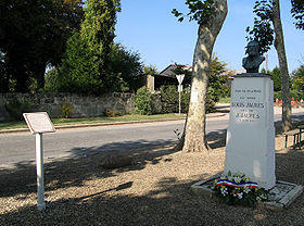 Monument en l'honneur du fils de Jean Jaurès, mort pour la France.