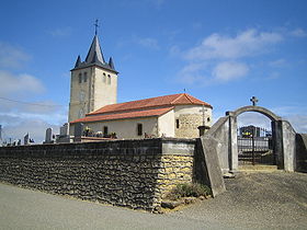 L'église Saint-Jean-Baptiste de Lauret et le cimetière