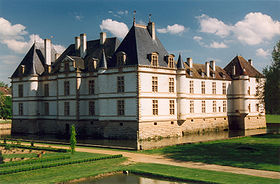 Cormatin Chateau 01.jpg