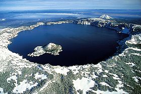 Vue aérienne du Crater Lake