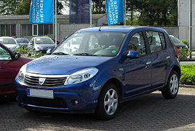 Dacia Sandero – Frontansicht, 10. April 2011, Ratingen.jpg