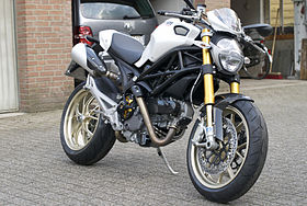 Ducati Monster 1100 S.jpg