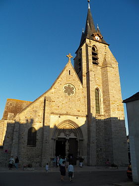 Eglise de Pont-sur-Yonne, façade.jpg