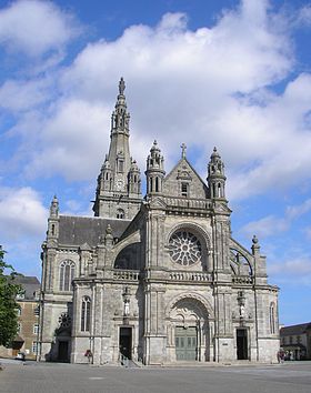 Image illustrative de l'article Basilique Sainte-Anne d'Auray