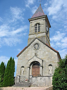 L'église paroissiale Saint-Pierre-ès-Liens.