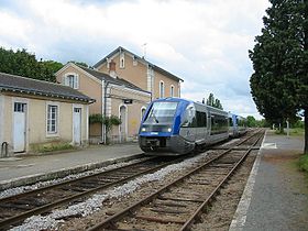 Gare lussac chateaux.jpg