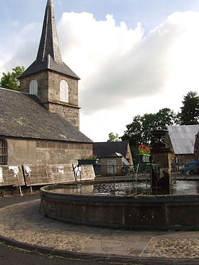 Fontaine et église de La Godivelle