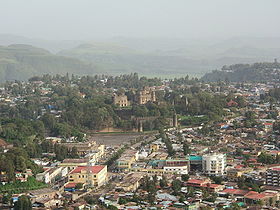Vue de la ville avec le Fasil Ghebi au centre