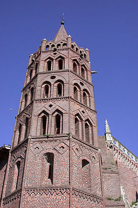 L'église Notre-Dame et son clocher octogonal