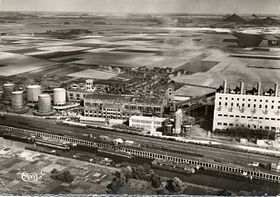 Harnes - Vue aérienne de la centrale et du rivage en 1920