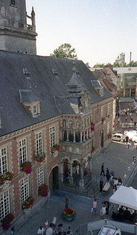 La facade de l'Hôtel de ville Bretèche