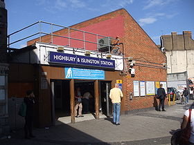 Highbury & Islington station building.JPG