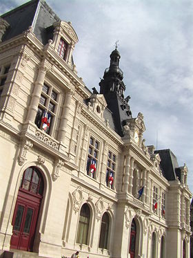 Hotel de veille de Poitiers façade restaurée.jpg