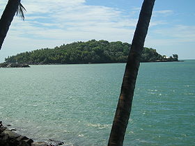 L'île Saint-Joseph vue depuis l'Île Royale