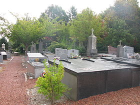 Côté sud du cimetière de Brouckerque