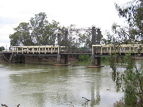 Le pont sur le Murray reliant Koondrook à Barham.