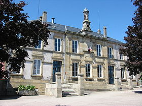 Mairie-école, datant de 1874