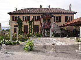 Vue de la Mairie de Massongy