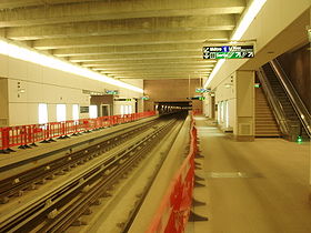 Marseille-Metro-ligne-1-La-Fourragere-station-vue-vers-tunnel.jpg