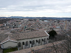 Vue du centre ville depuis le château des Adhémar