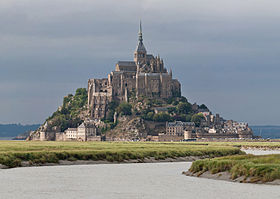 Le Mont-Saint-Michel vu du Couesnon