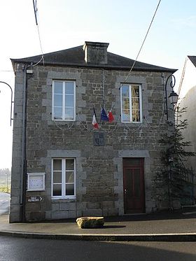 Mairie de Monthault.