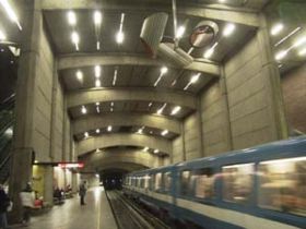 Montreal-metro.jpg