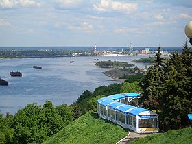 Bor : une ville industrielle au bord de la Volga, face à Nijni Novgorod.