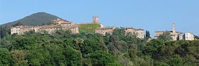 Le village et le château de Querceto (Montecatini Val di Cecina)