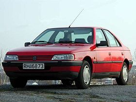 Peugeot 405 front.jpg