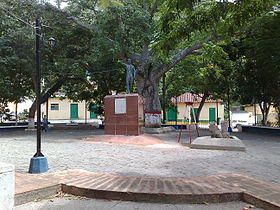 Plaza Bolívar de San Luis.JPG