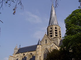 L'église vue du parc de la mairie