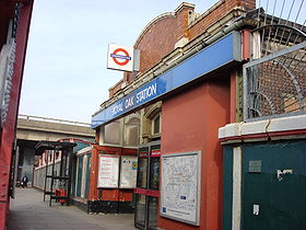 Royal Oak tube station Entrance.jpg