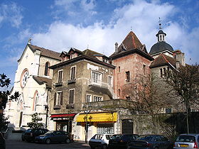 Saint-Genix-sur-Guiers - Place de l'Eglise