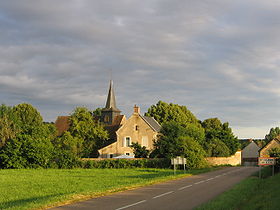 L'église de Sainte-Colombe-des-Bois et son presbytère
