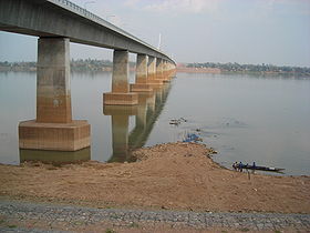 Le Pont de l'Amitié 2, vue vers le Laos.