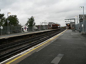 South Harrow station 2005-10-24 01.jpg