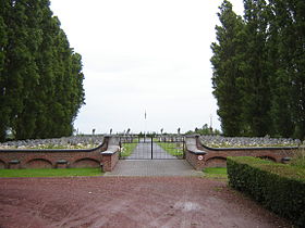 Steenkerke - Belgian Military Cemetery 1.jpg
