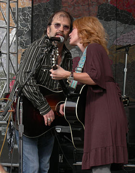 Steve Earle & Allison Moorer at Bumbershoot 2007.jpg