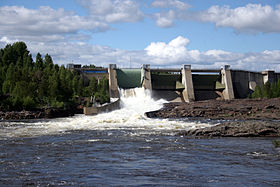 Le barrage de Stornorrfors au nord de la Suède