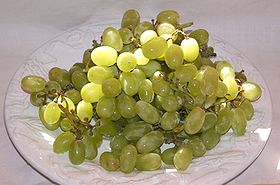 Thompson seedless grapes.JPG