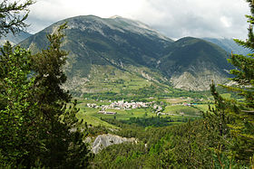 Vue du village depuis la montagne de Cordoeil.